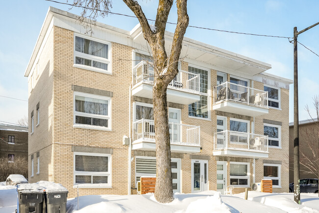 2655 Pierre-Boucher Av in Québec, QC - Building Photo - Primary Photo