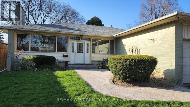 property at 114 Prince George Dr