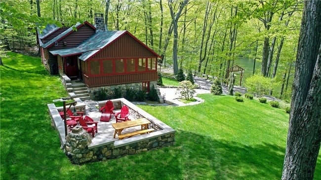 77 Lake Dr in Cold Spring, NY - Building Photo - Building Photo