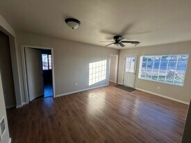 16102 Road 10.7 NW in Quincy, WA - Building Photo