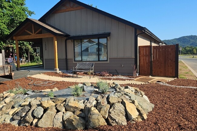 property at 1520 Molly Ln