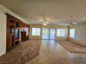 2570 Hayesville Ave in Henderson, NV - Building Photo - Building Photo
