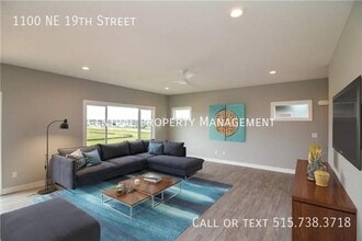 1100 NE 19th St in Grimes, IA - Building Photo - Building Photo