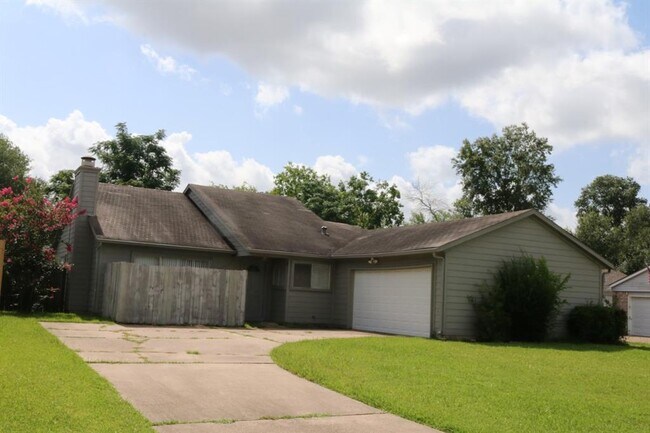 property at 1910 Mossy Lake Cir