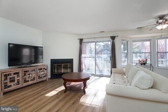 206 Salem Ct in Princeton, NJ - Building Photo - Building Photo