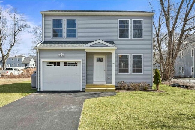 24 Blackburn St in Warwick, RI - Building Photo - Building Photo