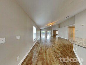 3010 Clover Blossom Cir in Land O Lakes, FL - Foto de edificio - Building Photo