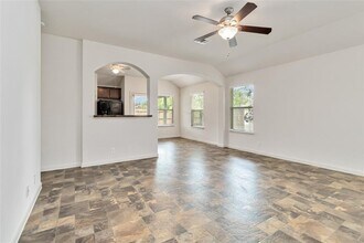 421 Capistrano Dr in San Marcos, TX - Building Photo - Building Photo