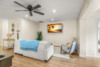 10703 Del Prado Dr S in Largo, FL - Building Photo - Building Photo
