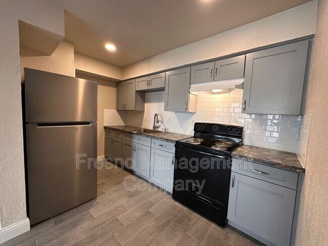 property at 116 N Yosemite Ave