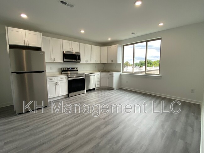 property at 5436 Vine St