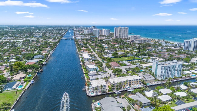 1200 Hibiscus Ave in Pompano Beach, FL - Building Photo - Building Photo
