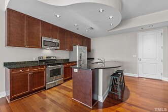 301 Fayetteville St, Unit 2904 in Raleigh, NC - Building Photo - Building Photo