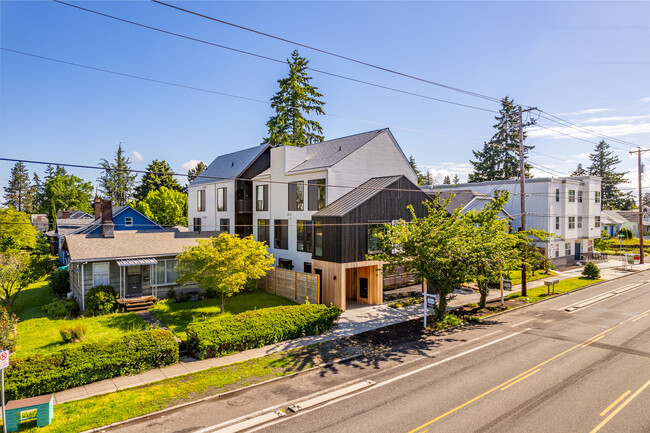 1825 N Rosa Parks Way in Portland, OR - Building Photo - Building Photo