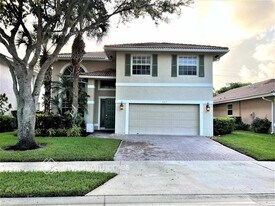 107 Hidden Hollow Dr in Palm Beach Gardens, FL - Building Photo