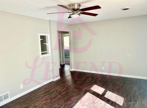 6 McNulty Dr in Florissant, MO - Foto de edificio - Building Photo