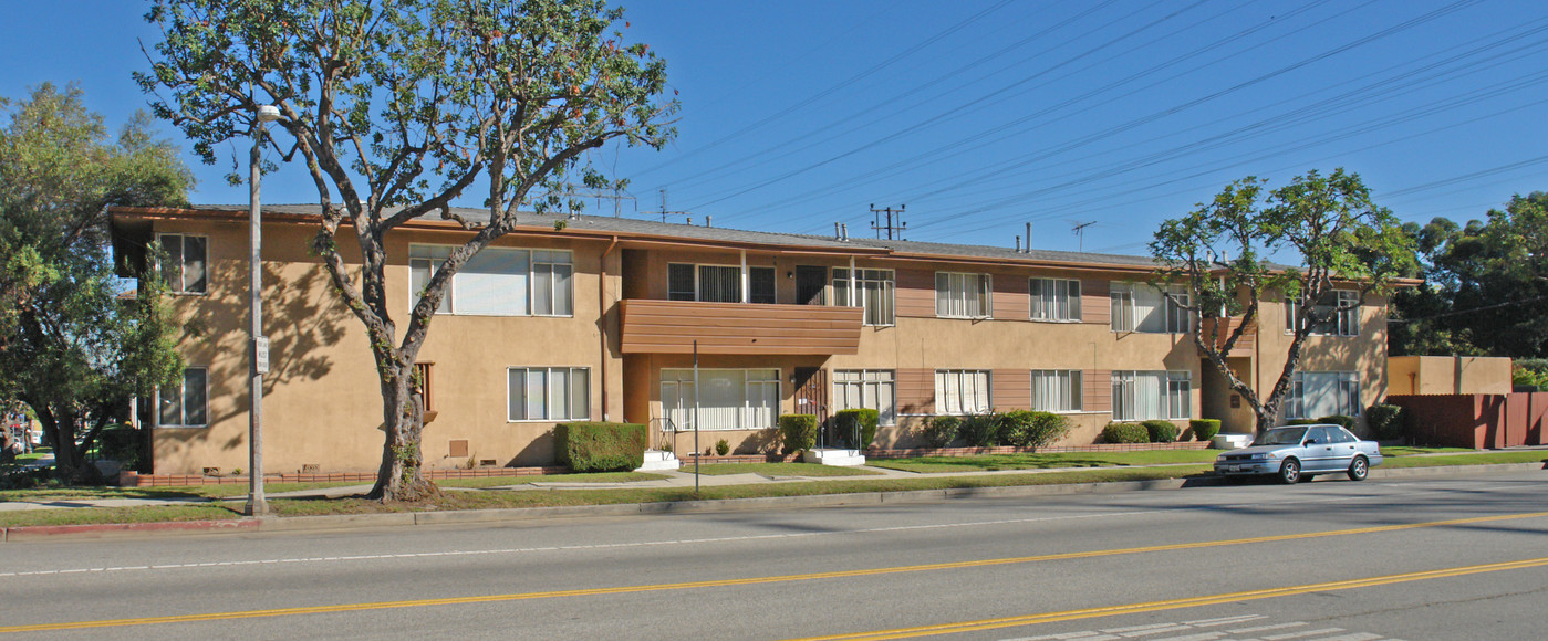 5517 Coliseum St in Los Angeles, CA - Building Photo