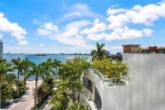 2020 N Bayshore Dr, Unit 608 in Miami, FL - Building Photo - Building Photo