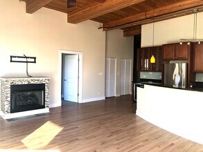 1610 S Halsted St in Chicago, IL - Building Photo - Building Photo