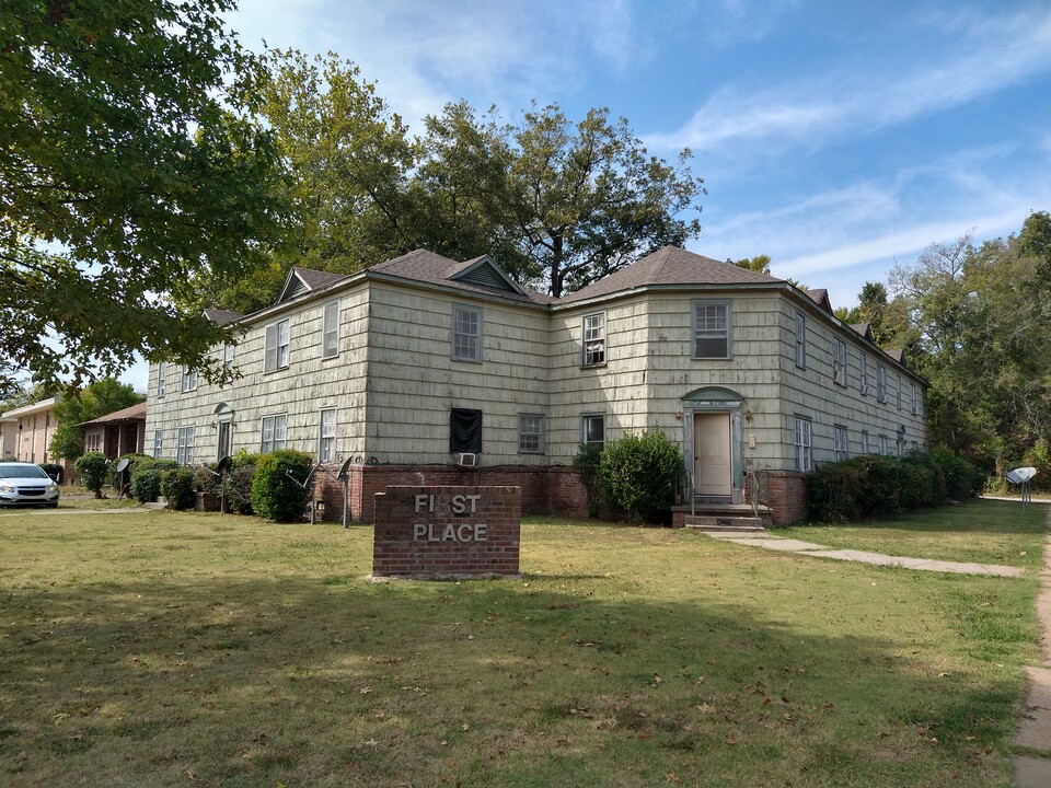 105-107 W 2nd St in Clarksdale, MS - Building Photo