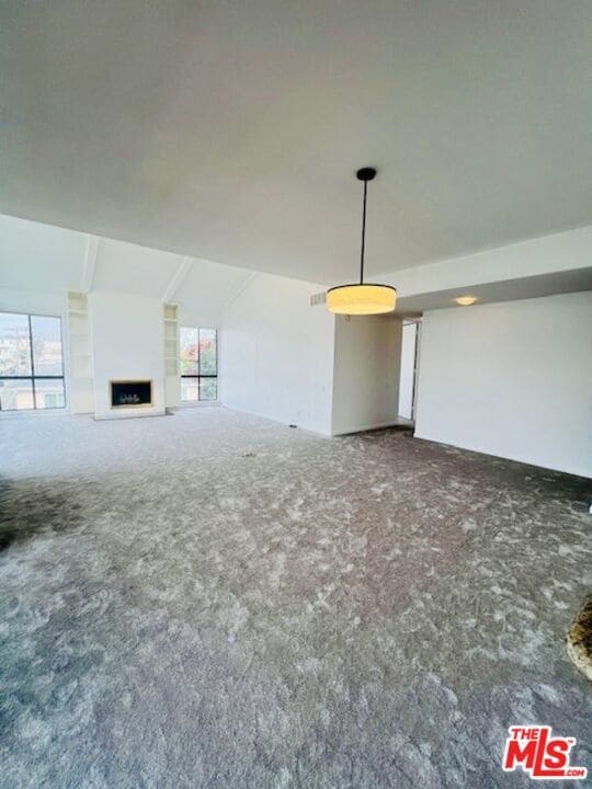 11805 Mayfield Ave in Los Angeles, CA - Building Photo - Building Photo