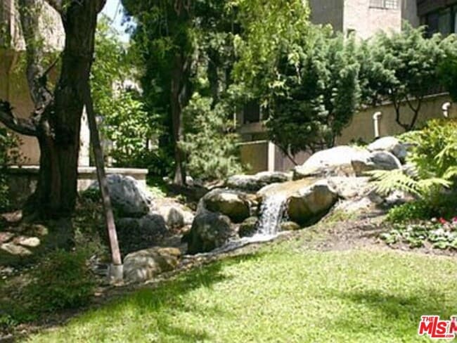 4105 Summertime Ln in Culver City, CA - Building Photo - Building Photo