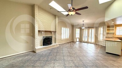 3413 W Kristal Way in Phoenix, AZ - Building Photo - Building Photo