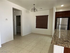 6834 Desert Thrasher Dr in North Las Vegas, NV - Building Photo - Building Photo