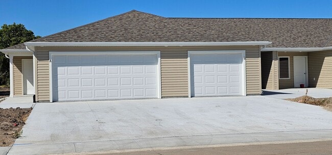 property at 816 Phoenix Ct