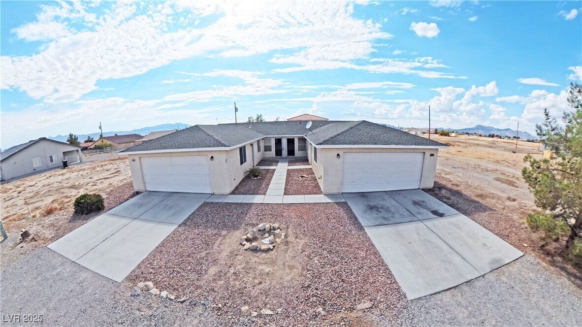 1700 Sycamore Ave in Pahrump, NV - Building Photo