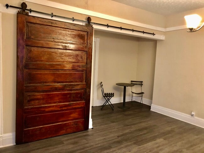 316 W 4th St in Long Beach, CA - Building Photo - Building Photo