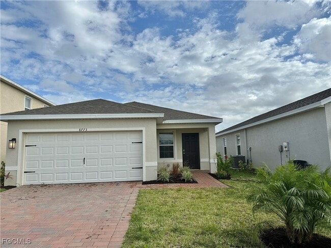 8773 Swell Brooks Ct in North Fort Myers, FL - Building Photo - Building Photo