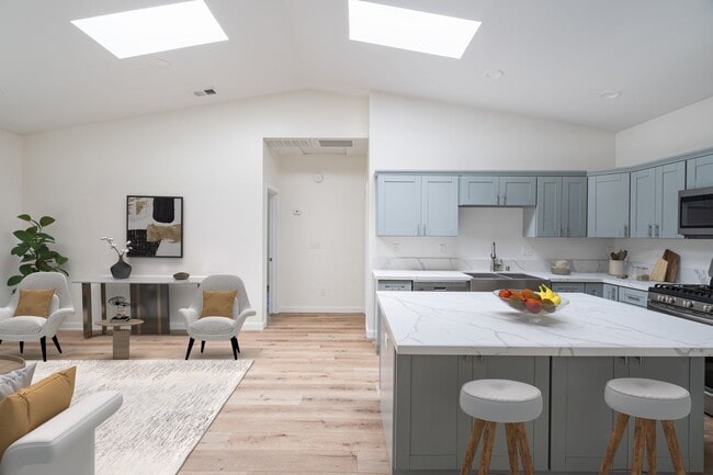 4842 College Ave in San Diego, CA - Building Photo - Building Photo