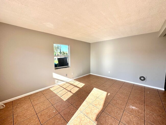 1417 N Federal Hwy in Lake Worth Beach, FL - Building Photo - Building Photo