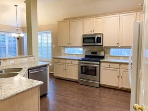 19219 Sarah Ann Ct in Humble, TX - Building Photo - Building Photo