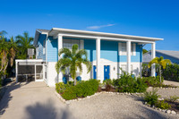 253-255 Tropical Shore Way in Ft. Myers, FL - Building Photo - Building Photo