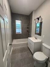 609 Morton St, Unit 609 Morton St 3rd Fl in Boston, MA - Building Photo - Building Photo