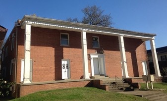 S.E. First St. Apartments in Evansville, IN - Building Photo
