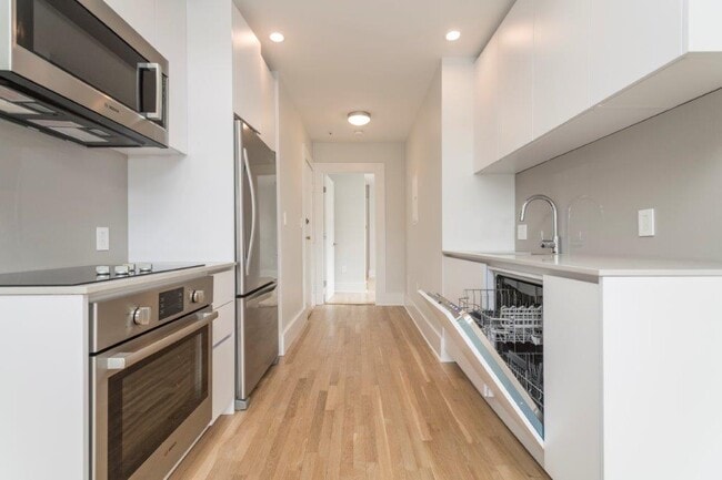 11 Elko St, Unit #10