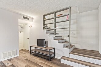 8538 E Portland St in Scottsdale, AZ - Building Photo - Building Photo