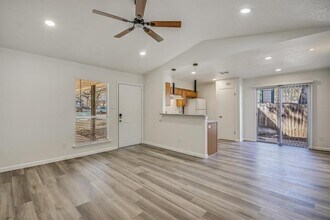 1402 Waterloo Tr in Austin, TX - Building Photo - Building Photo