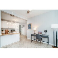 1930 N Richmond St, Unit 2 in Chicago, IL - Building Photo - Building Photo