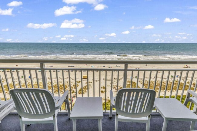 2506 N Ocean Blvd in Myrtle Beach, SC - Foto de edificio - Building Photo