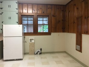 704 E Thomas St in Hammond, LA - Foto de edificio - Building Photo