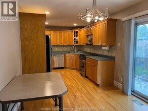480 Bartlet Dr in Windsor, ON - Building Photo - Building Photo