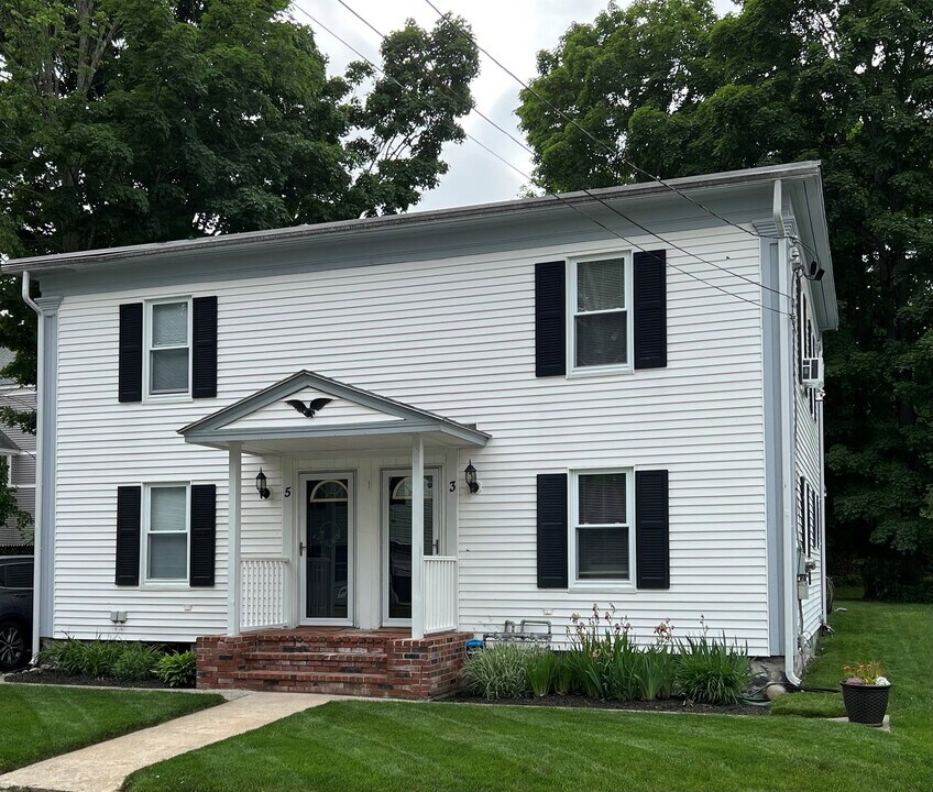 5 Cross St, Unit 1 in Westford, MA - Foto de edificio