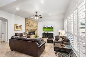 7922 Hermosa Hill in San Antonio, TX - Building Photo - Building Photo