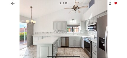 1012 W Desert Hills Dr in Green Valley, AZ - Building Photo - Building Photo