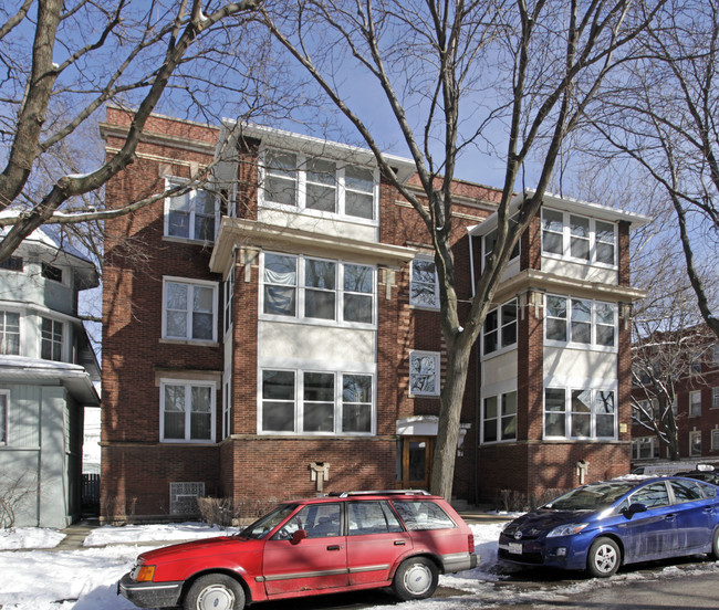 1300 W Hood Ave in Chicago, IL - Foto de edificio - Building Photo