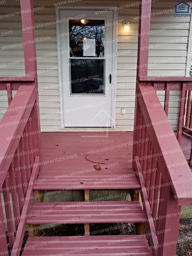 126 Bybee Woods Dr in McMinnville, TN - Building Photo - Building Photo